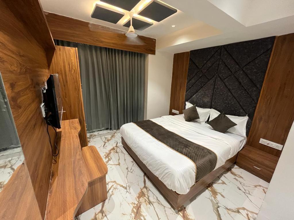 Hotel Palak Villa Αχμπανταμπάντ Εξωτερικό φωτογραφία